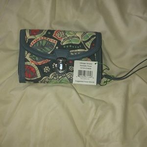 NWT, Never used Vera Bradley wallet/wrislet